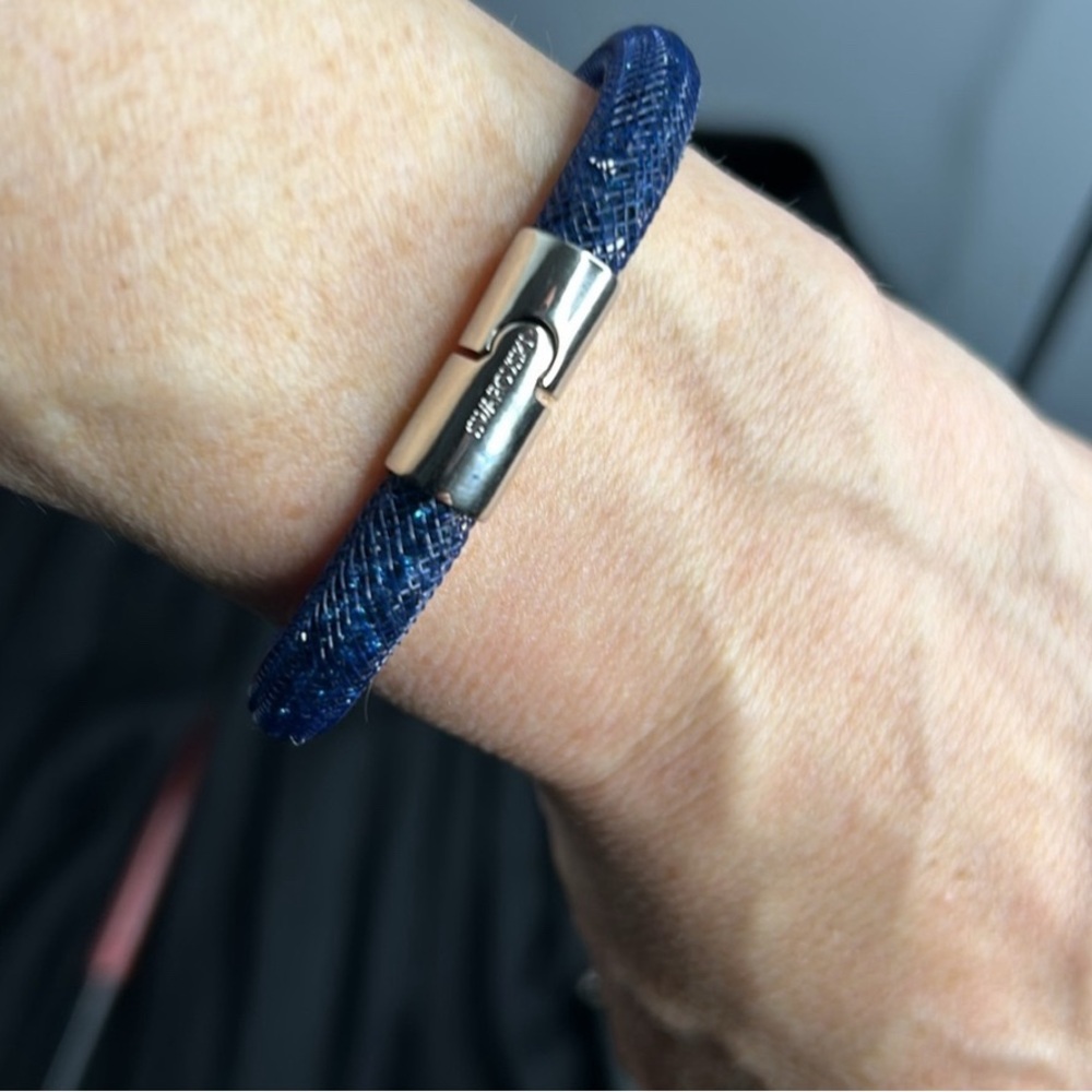 COPY - Bracelet - Picture 2 of 6